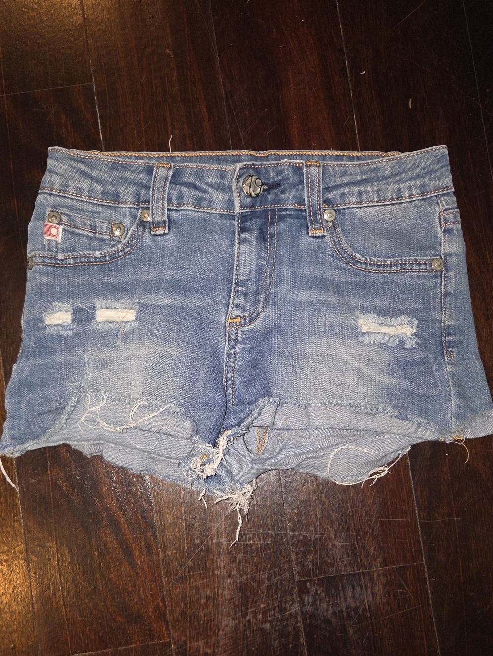 BLUE AG ADRIANO GOLDSCHMIED “THE SHELBY” JEAN DENIM FRAY SHORTS $120 SZ 10
